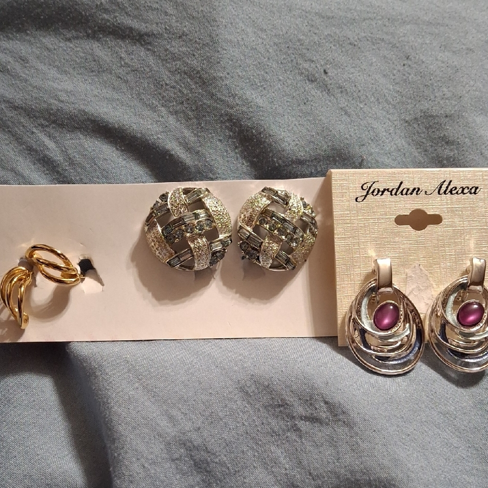 Vintage Clip On Silver and Purple Earrings Set Of 3 (Ear063)
